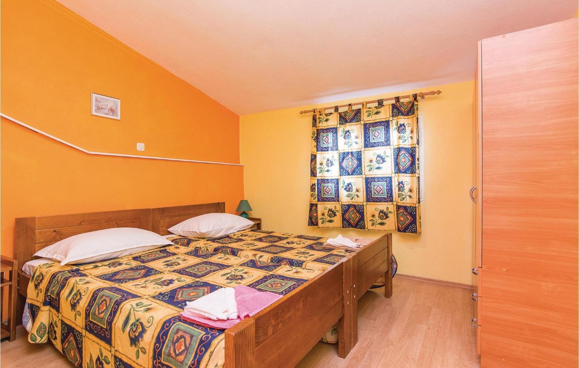 Pet Friendly Apartment In Pakostane With Kitchen Экстерьер фото